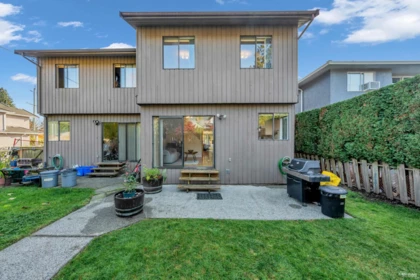 Outdoor Kitchen Photo of 252 E 21st Street, North Vancouver, BC