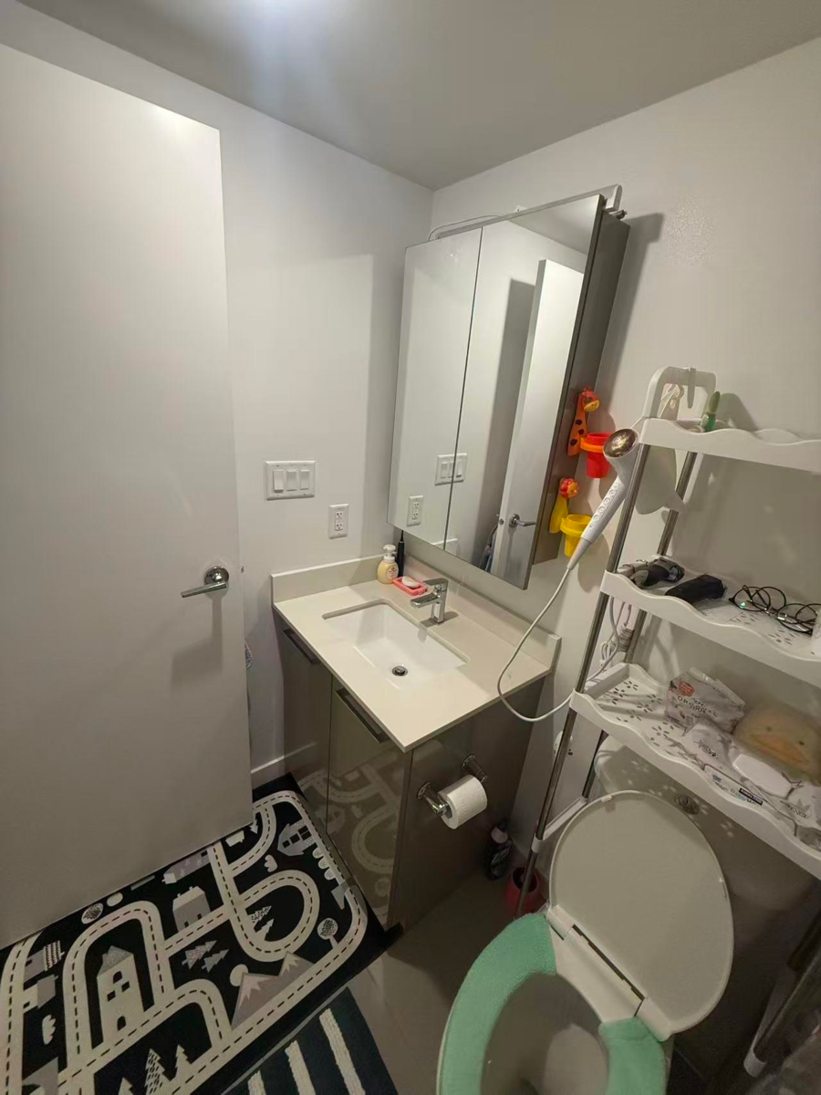 Pantry Photo of 605 7708 Alderbridge Way, Richmond, BC