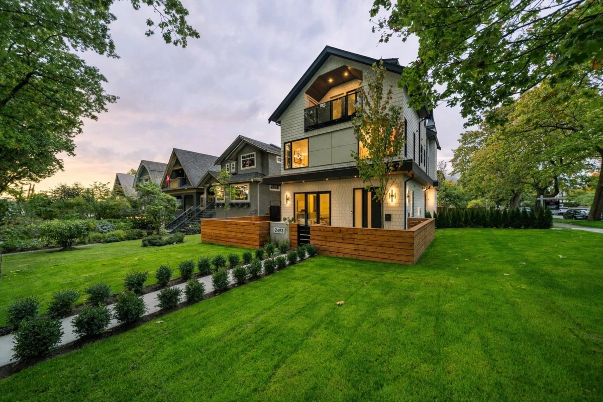 Aerial View of 2493 Eton Street, Vancouver, BC