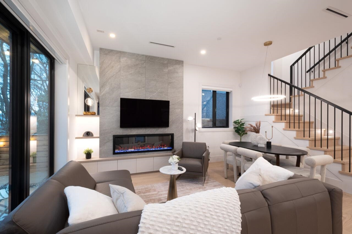 Breakfast Nook Photo of 2493 Eton Street, Vancouver, BC