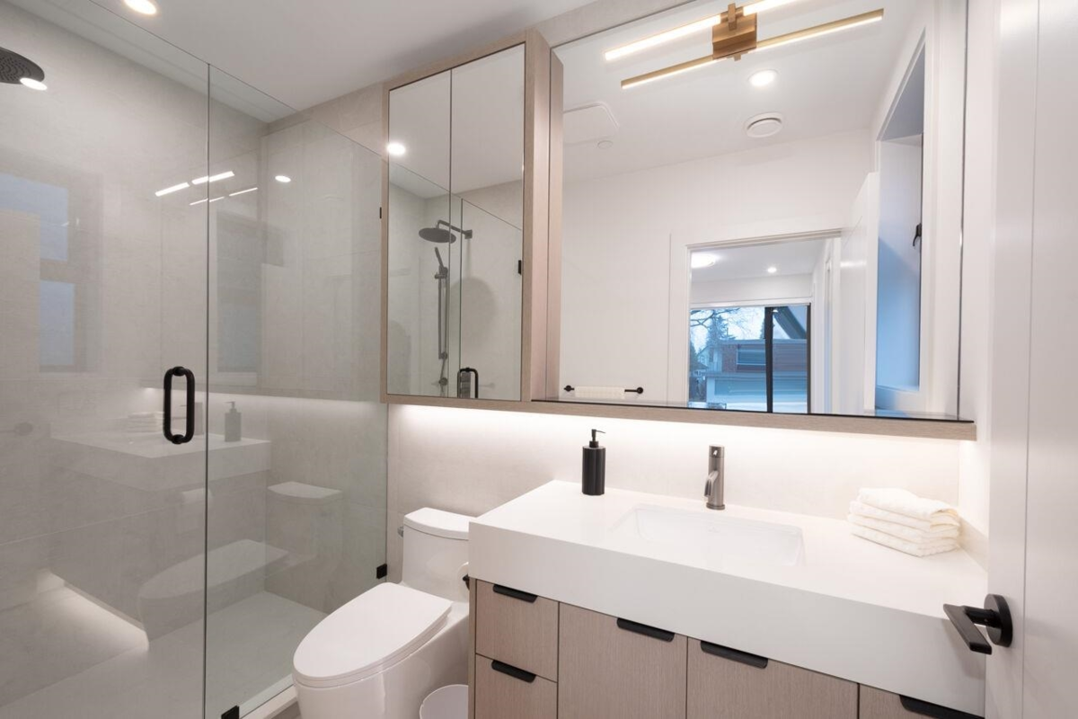 Staircase Photo of 2493 Eton Street, Vancouver, BC