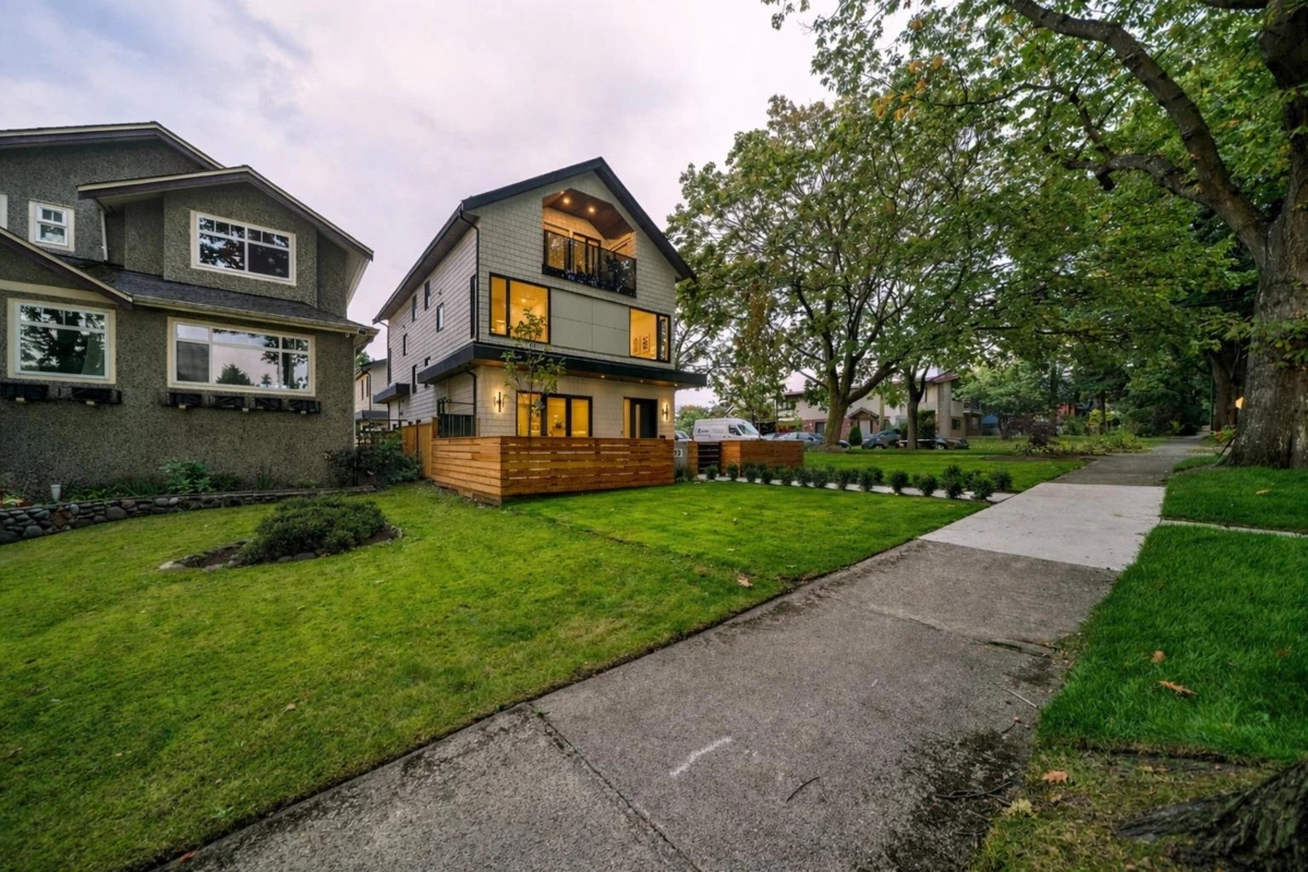 Street View Photo of 2493 Eton Street, Vancouver, BC