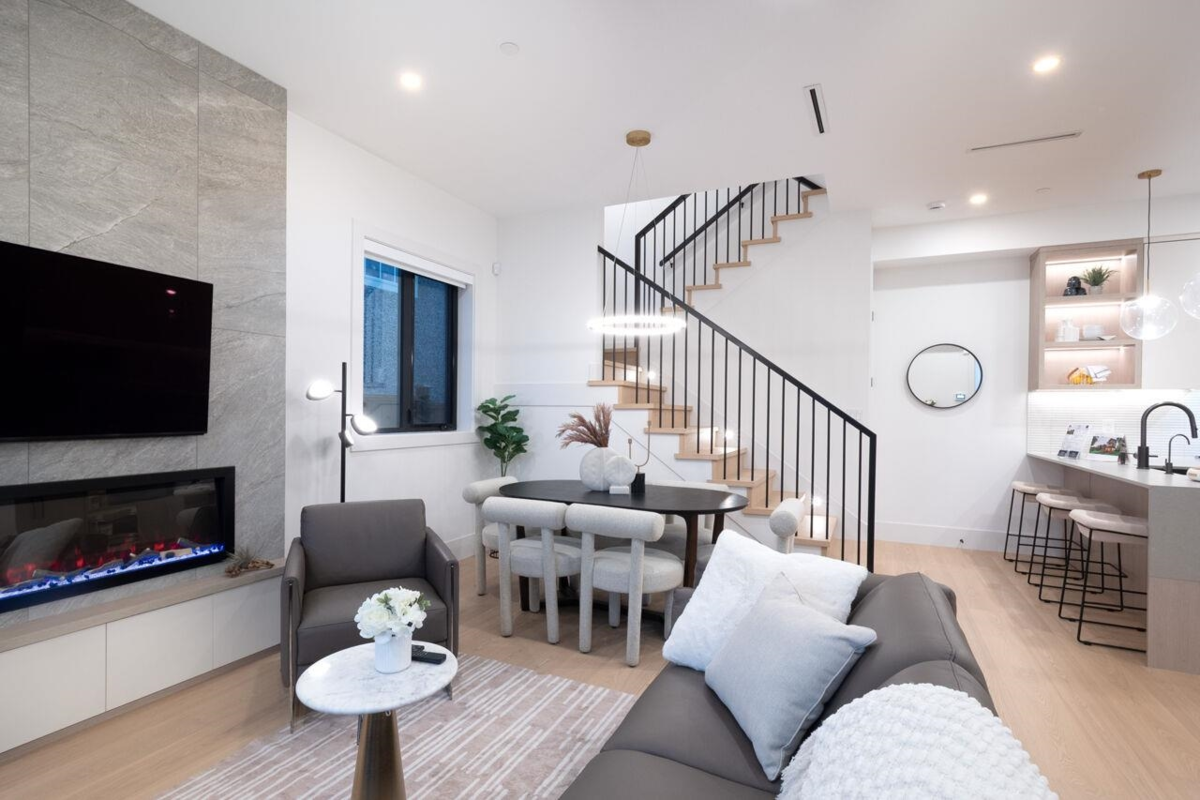 Walk-In Closet Photo of 2493 Eton Street, Vancouver, BC