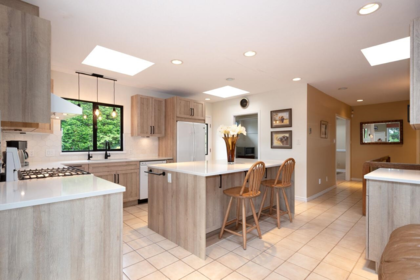 530 E Queens Road, North Vancouver, BC