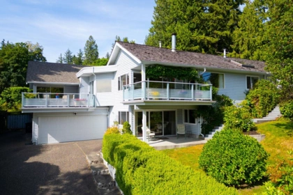 530 E Queens Road, North Vancouver, BC, Upper Lonsdale — 5 bed single family residence for sale