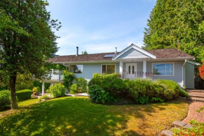 530 E Queens Road, North Vancouver, BC