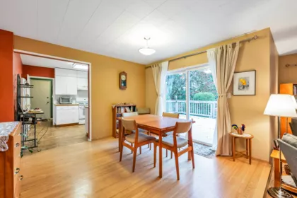 Kitchen Photo of 1320 Kent Street, White Rock, BC