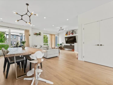 Kitchen Photo of 66 3597 Malsum Drive, North Vancouver, BC