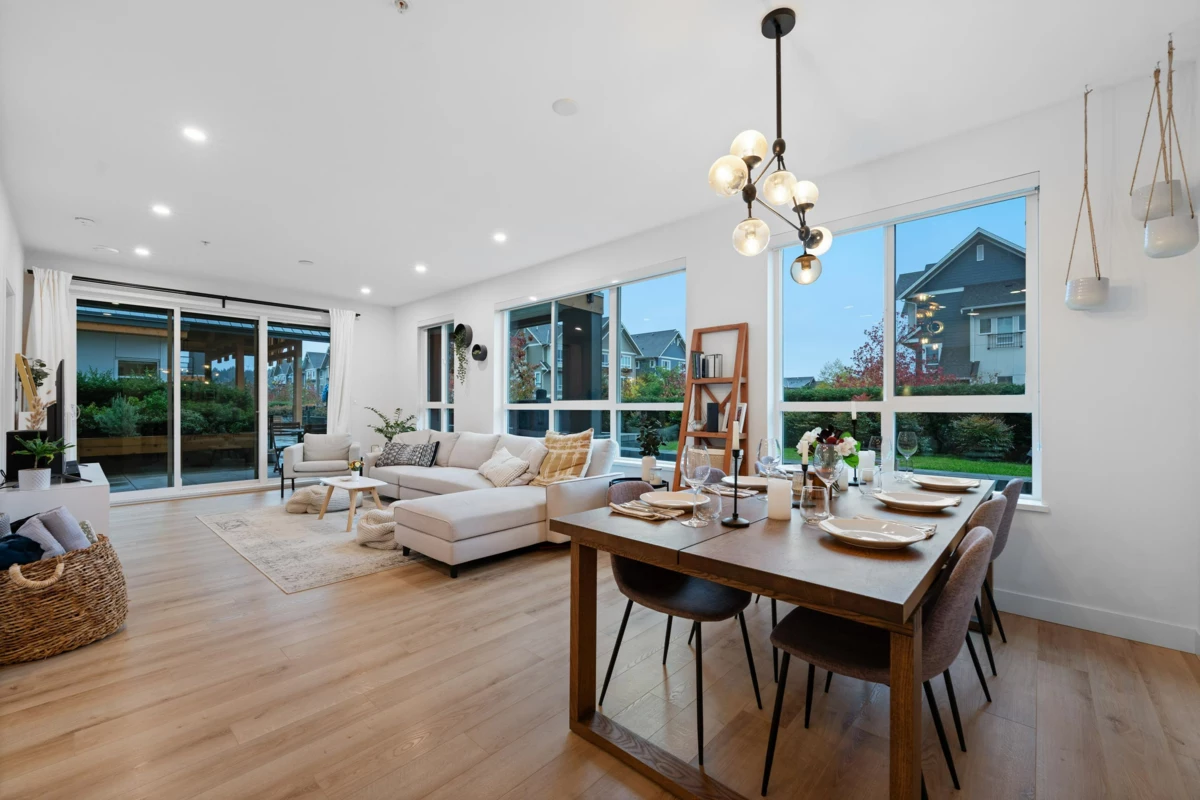 Breakfast Nook Photo of 108 1892 Starling Drive, Tsawwassen, BC