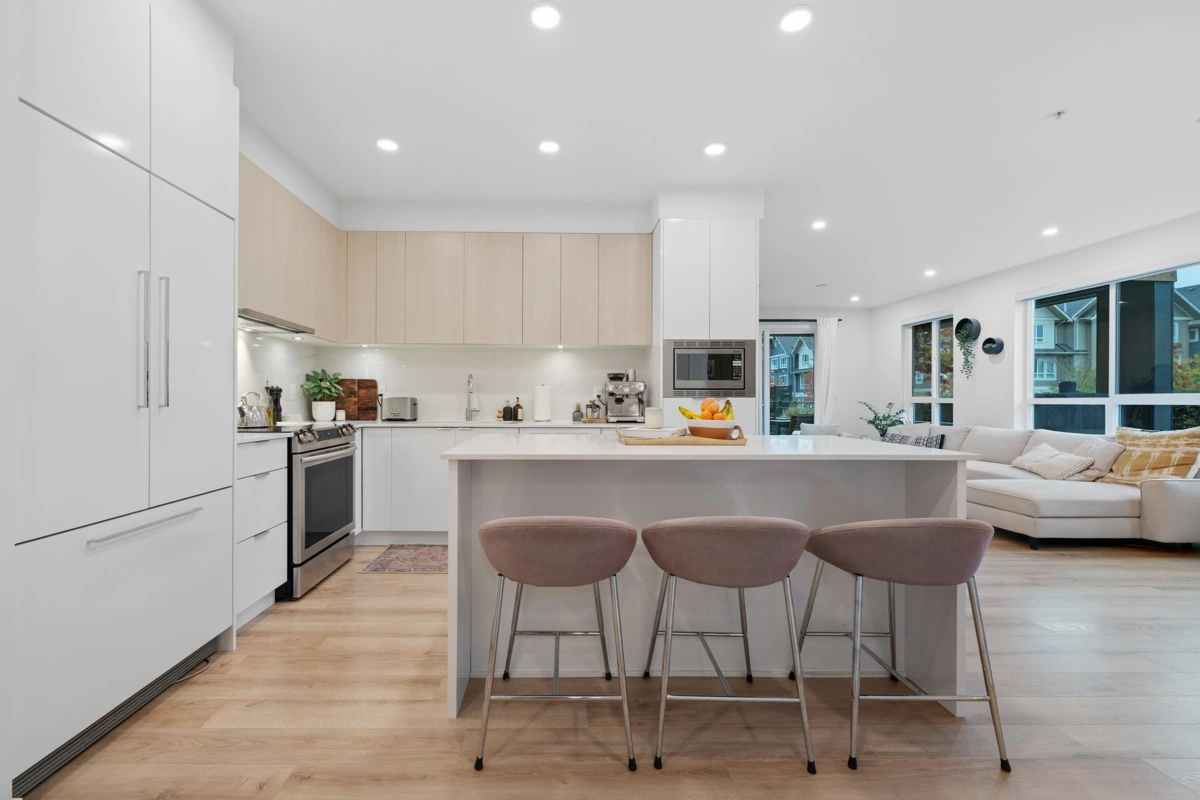 Living Room Photo of 108 1892 Starling Drive, Tsawwassen, BC