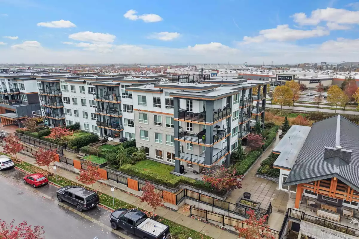 Outdoor Kitchen Photo of 108 1892 Starling Drive, Tsawwassen, BC