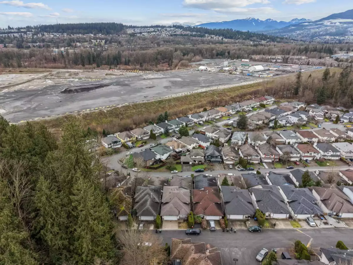Swimming Pool Photo of 3 1615 Shaughnessy Street, Port Coquitlam, BC