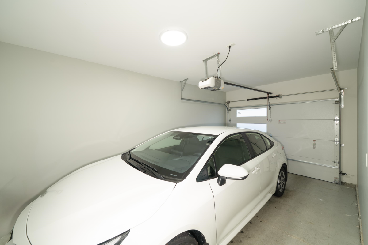 Entry Foyer Photo of 5180 Lorraine Avenue, Burnaby, BC