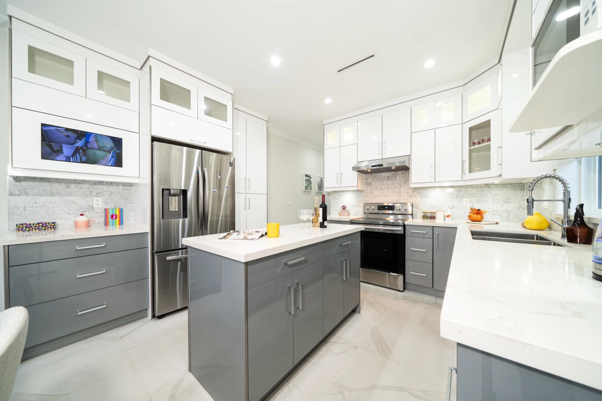 Primary Bedroom Photo of 5180 Lorraine Avenue, Burnaby, BC