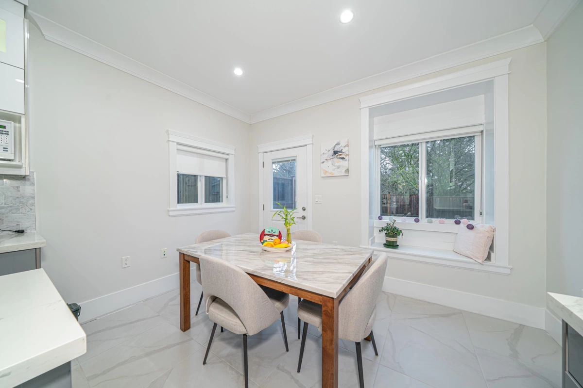 Walk-In Closet Photo of 5180 Lorraine Avenue, Burnaby, BC