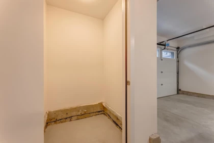 Hallway Photo of 54 4337 Boundary Road, Richmond, BC