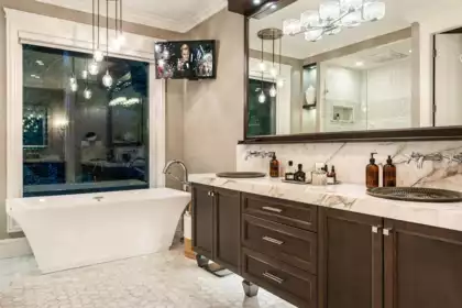 Entry Foyer Photo of 35797 Ledgeview Drive, Abbotsford, BC