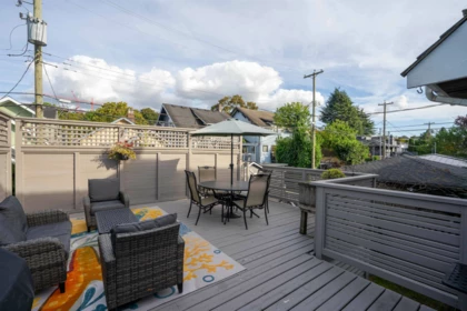Garden / Landscaping Photo of 1346 Laburnum Street, Vancouver, BC