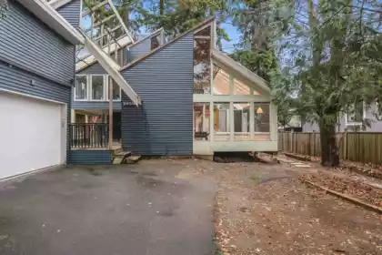 5730 132a Street, Surrey, BC