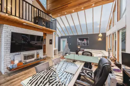 Entry Foyer Photo of 5730 132a Street, Surrey, BC