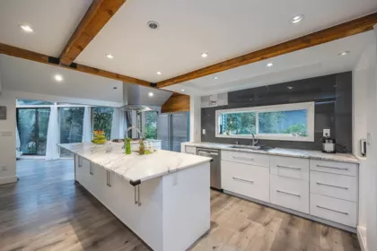 Kitchen Island Photo of 5730 132a Street, Surrey, BC