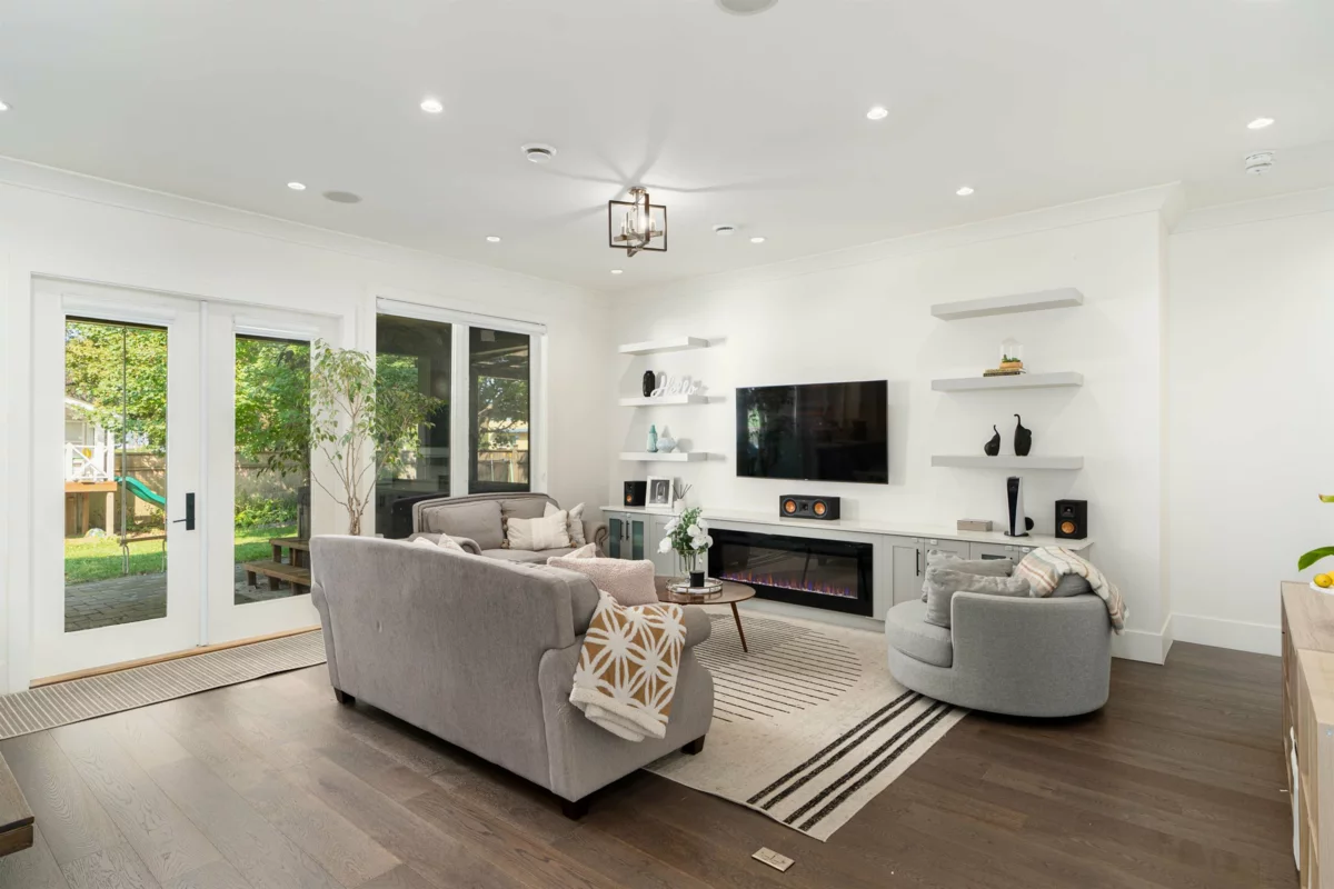 Breakfast Nook Photo of 8631 Odlin Crescent, Richmond, BC