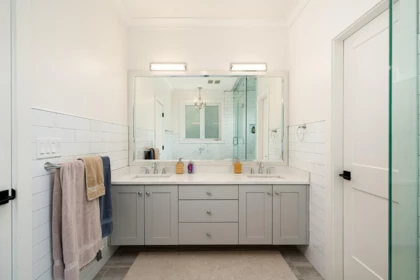 Laundry Room Photo of 8631 Odlin Crescent, Richmond, BC