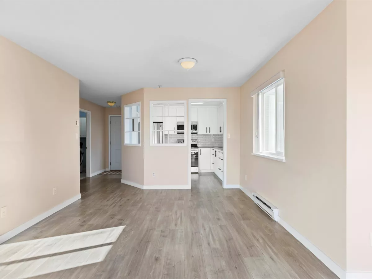 Dining Area Photo of 214 31771 Peardonville Road, Abbotsford, BC