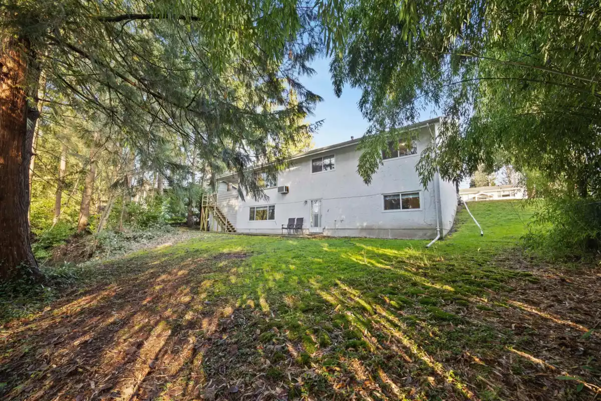 Bedroom 3 Photo of 12037 208 Street, Maple Ridge, BC