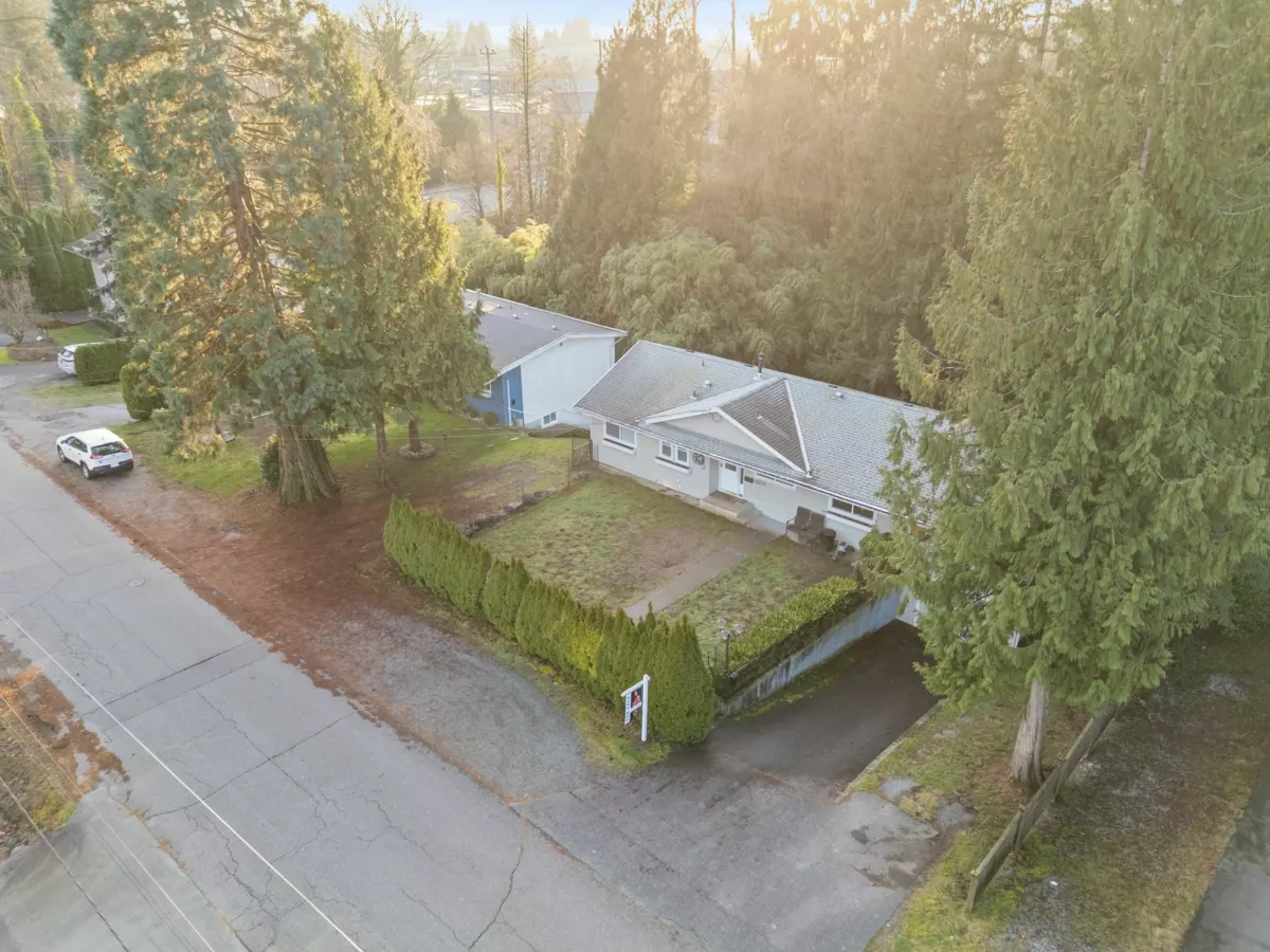 Family Room Photo of 12037 208 Street, Maple Ridge, BC