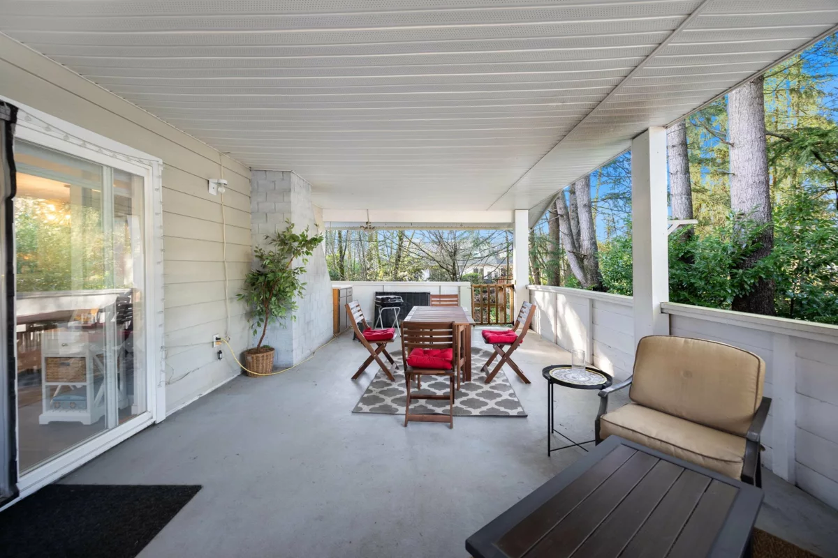 Hot Tub / Spa Photo of 12037 208 Street, Maple Ridge, BC