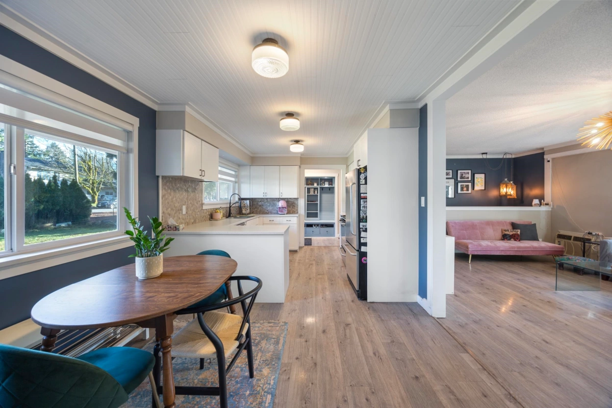 Walk-In Closet Photo of 12037 208 Street, Maple Ridge, BC