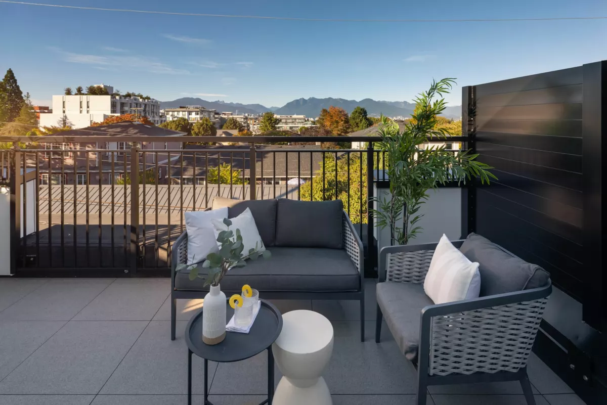 Primary Bathroom Photo of 243 475 W 28th Avenue, Vancouver, BC