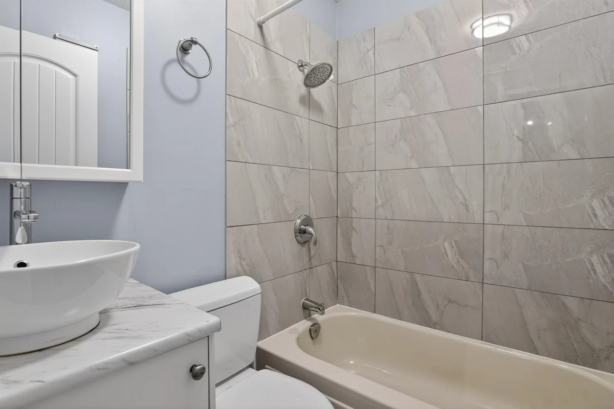 Bedroom 3 Photo of 18 21555 Dewdney Trunk Road, Maple Ridge, BC