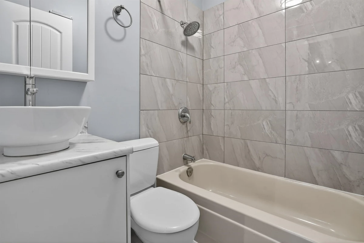 Kitchen Photo of 18 21555 Dewdney Trunk Road, Maple Ridge, BC