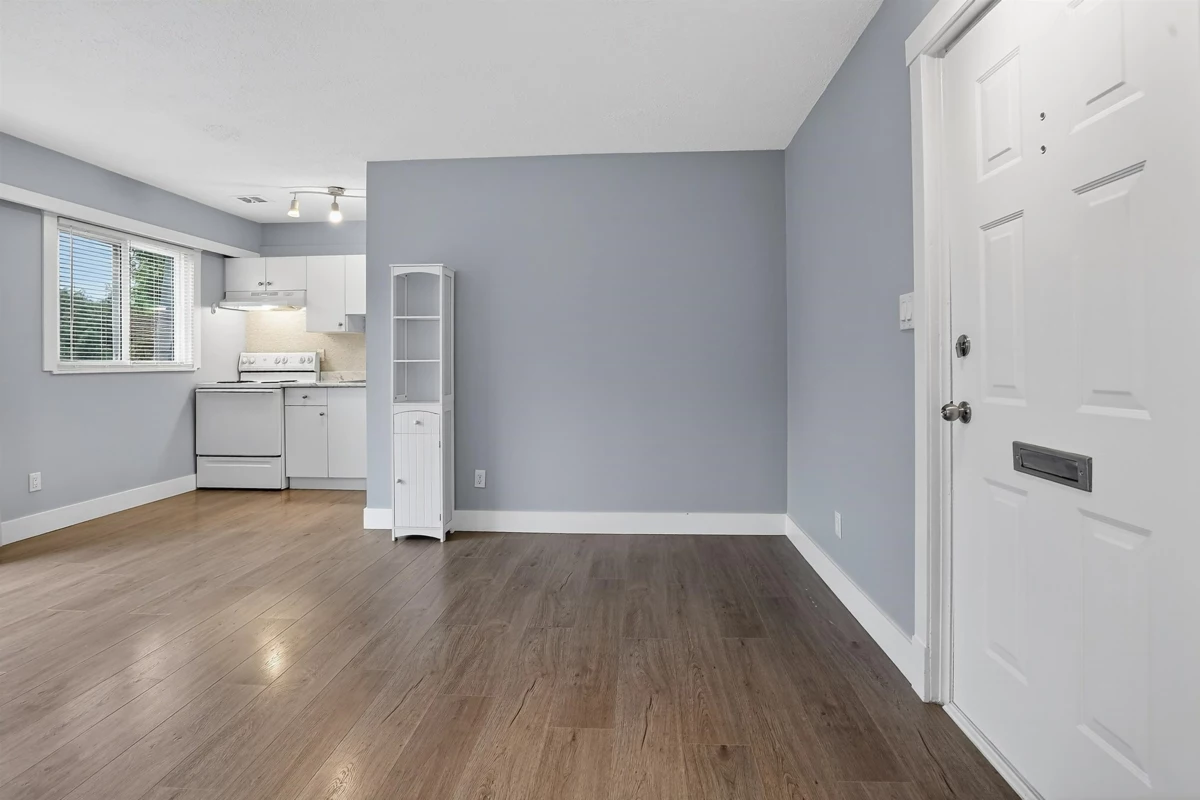 Primary Bathroom Photo of 18 21555 Dewdney Trunk Road, Maple Ridge, BC