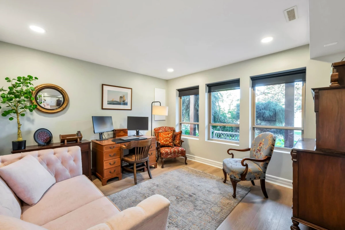 Laundry Room Photo of 5021 197 Street, Langley, BC