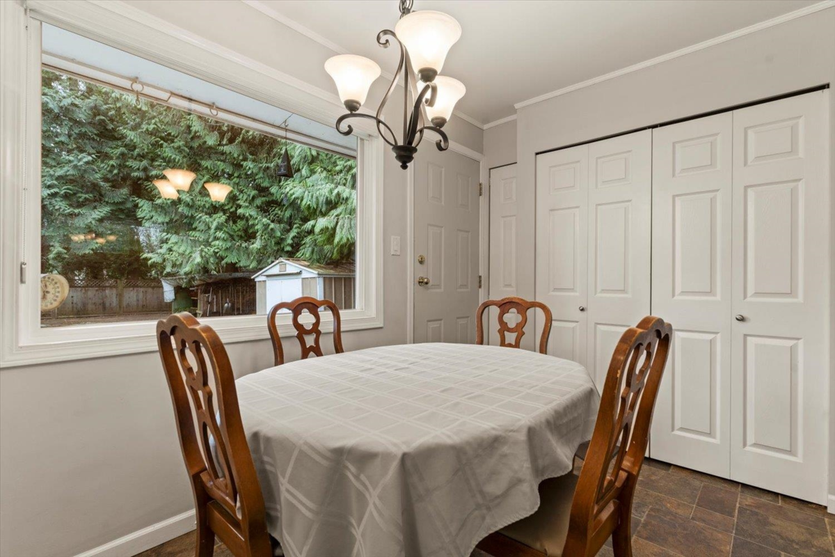 Guest Bathroom Photo of 34166 Cedar Avenue, Abbotsford, BC