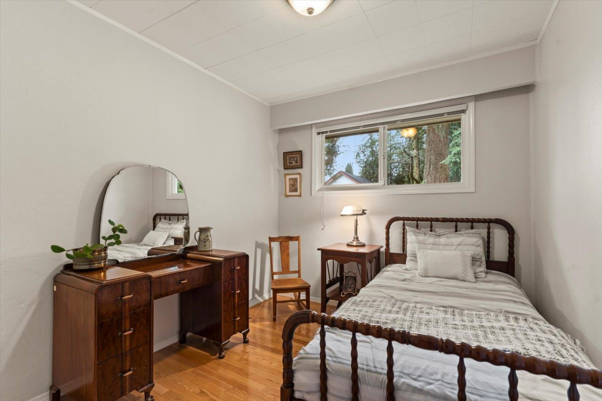 Hallway Photo of 34166 Cedar Avenue, Abbotsford, BC