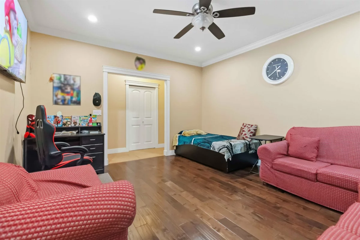 Primary Bedroom Photo of 8546 Alexandra Street, Mission, BC