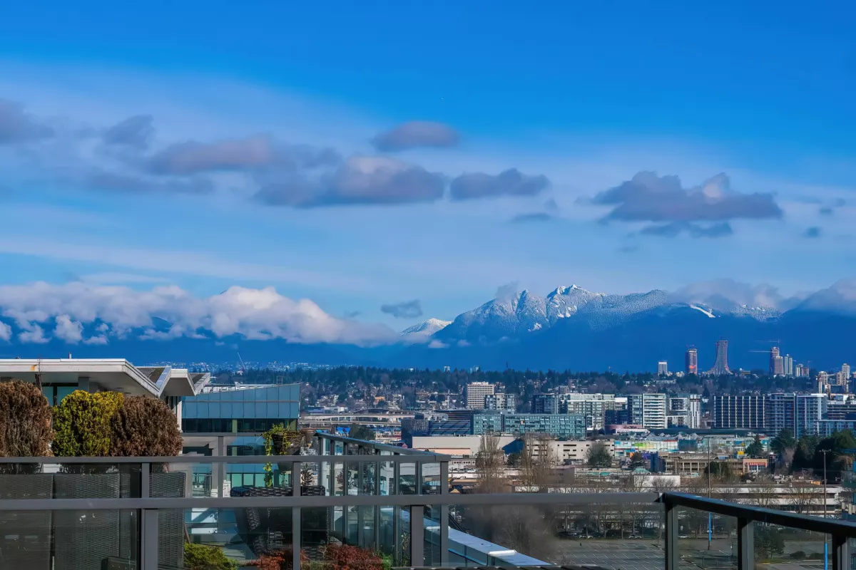 Front Yard Photo of PH6 7988 Ackroyd Road, Richmond, BC