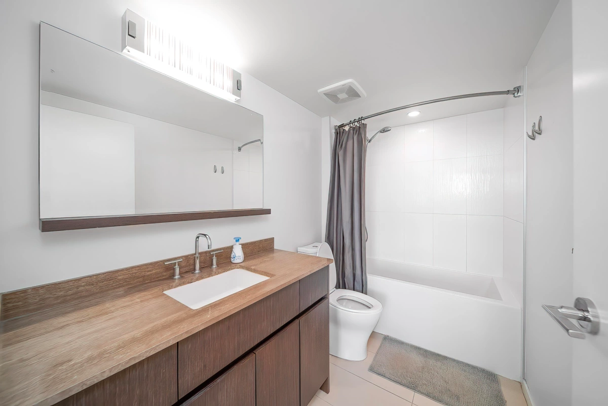 Guest Bathroom Photo of PH6 7988 Ackroyd Road, Richmond, BC