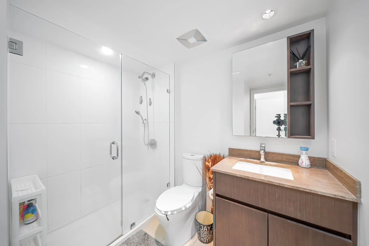 Office / Den Photo of PH6 7988 Ackroyd Road, Richmond, BC