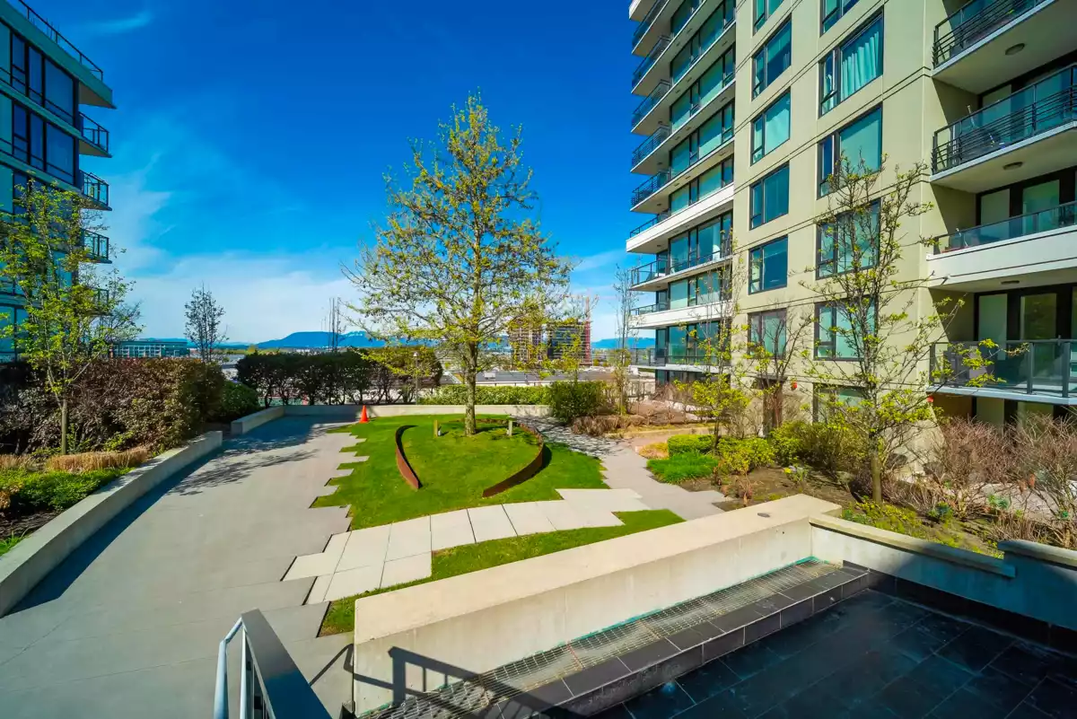 Outdoor Kitchen Photo of PH6 7988 Ackroyd Road, Richmond, BC