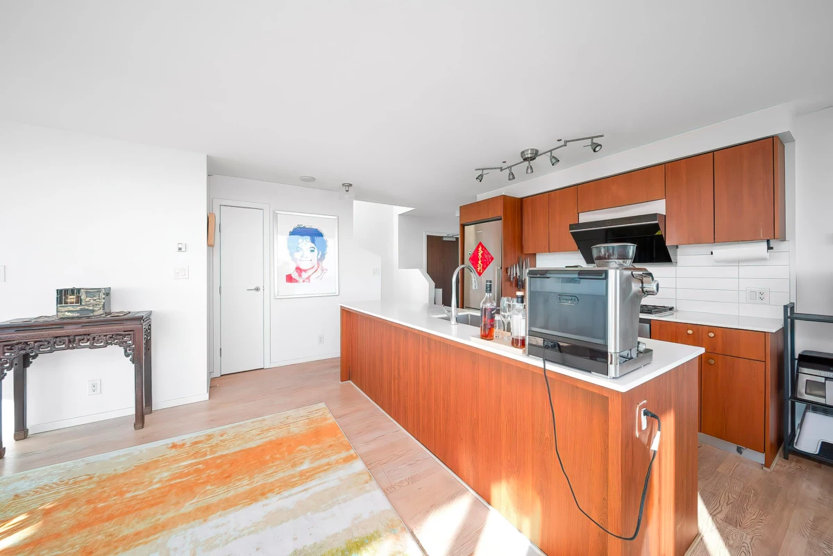 Primary Bathroom Photo of PH6 7988 Ackroyd Road, Richmond, BC