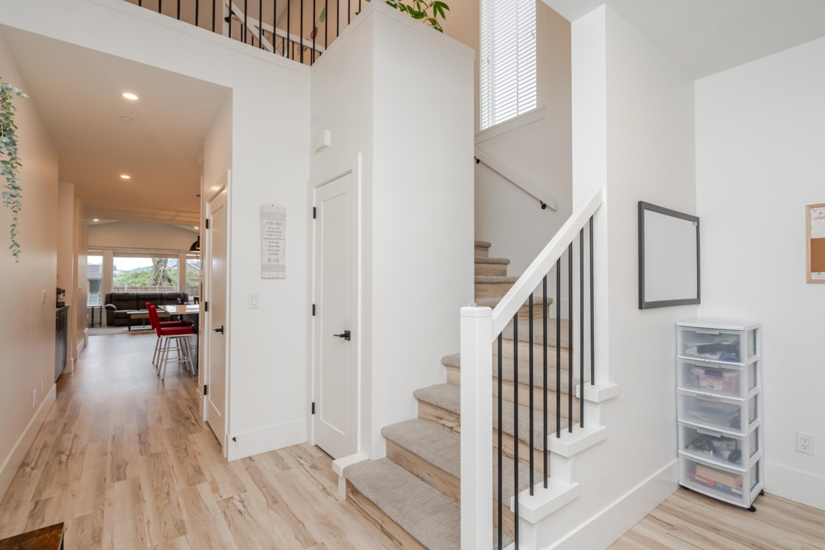 Dining Area Photo of 68 46211 Promontory Road, Chilliwack, BC