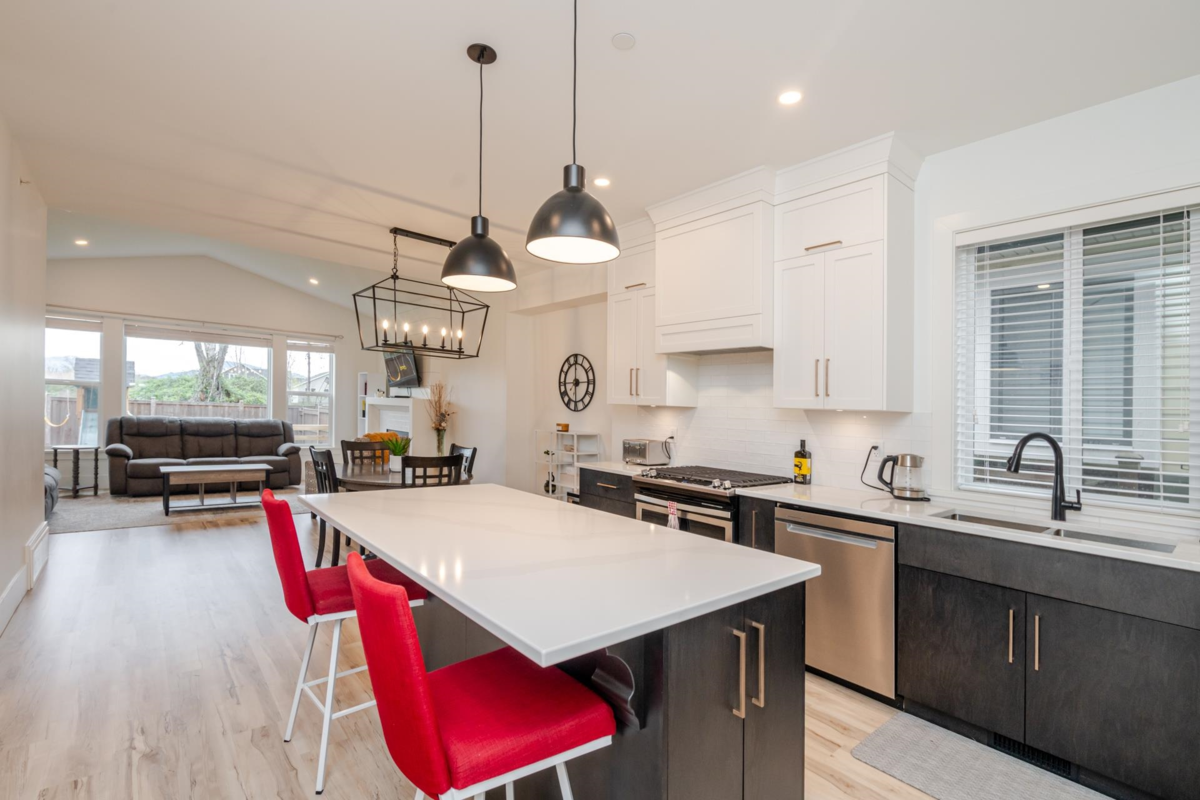 Guest Bathroom Photo of 68 46211 Promontory Road, Chilliwack, BC
