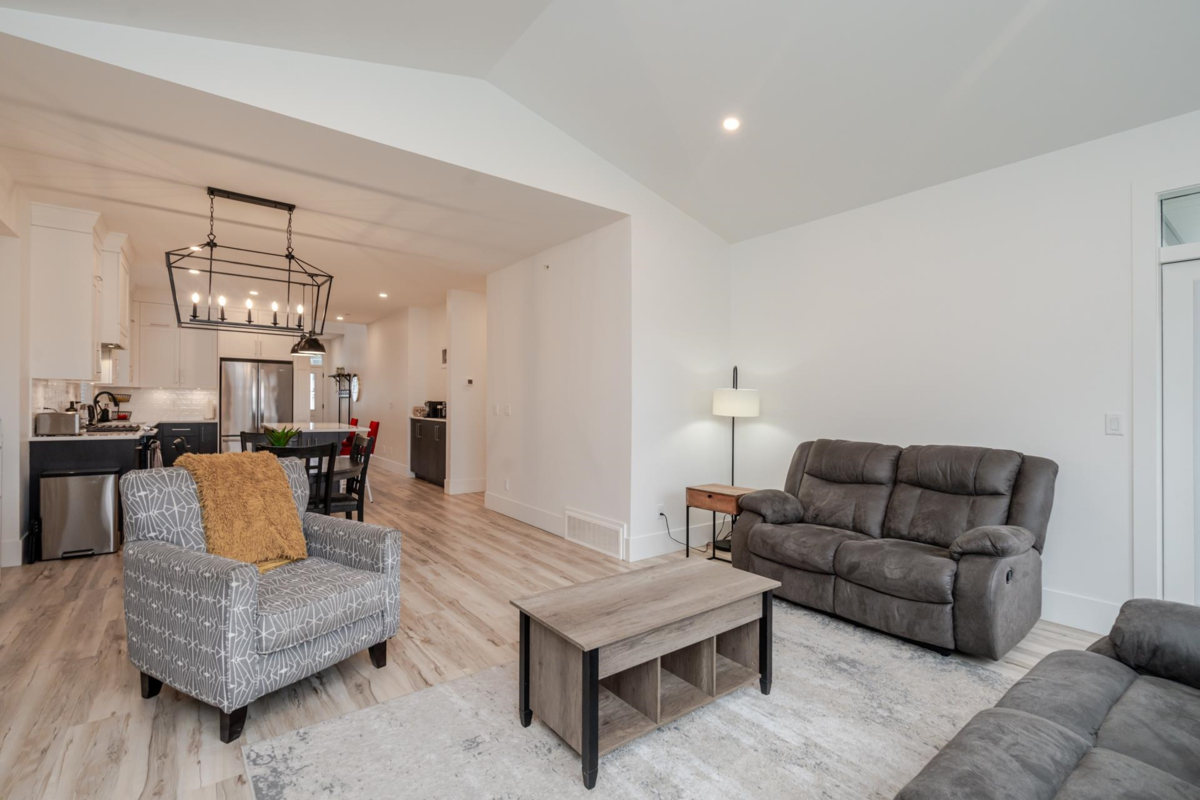 Primary Bedroom Photo of 68 46211 Promontory Road, Chilliwack, BC