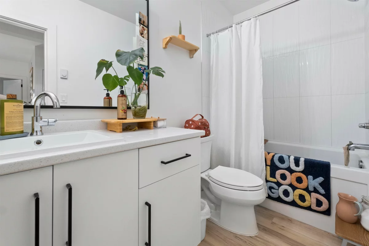 Swimming Pool Photo of 68 46211 Promontory Road, Chilliwack, BC