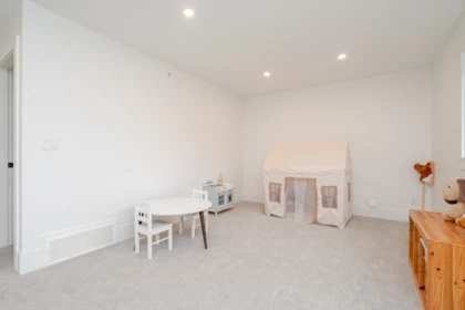Hallway Photo of 68 46211 Promontory Road, Chilliwack, BC